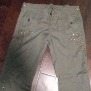 Rue 21 women's pants size 11/12 color green